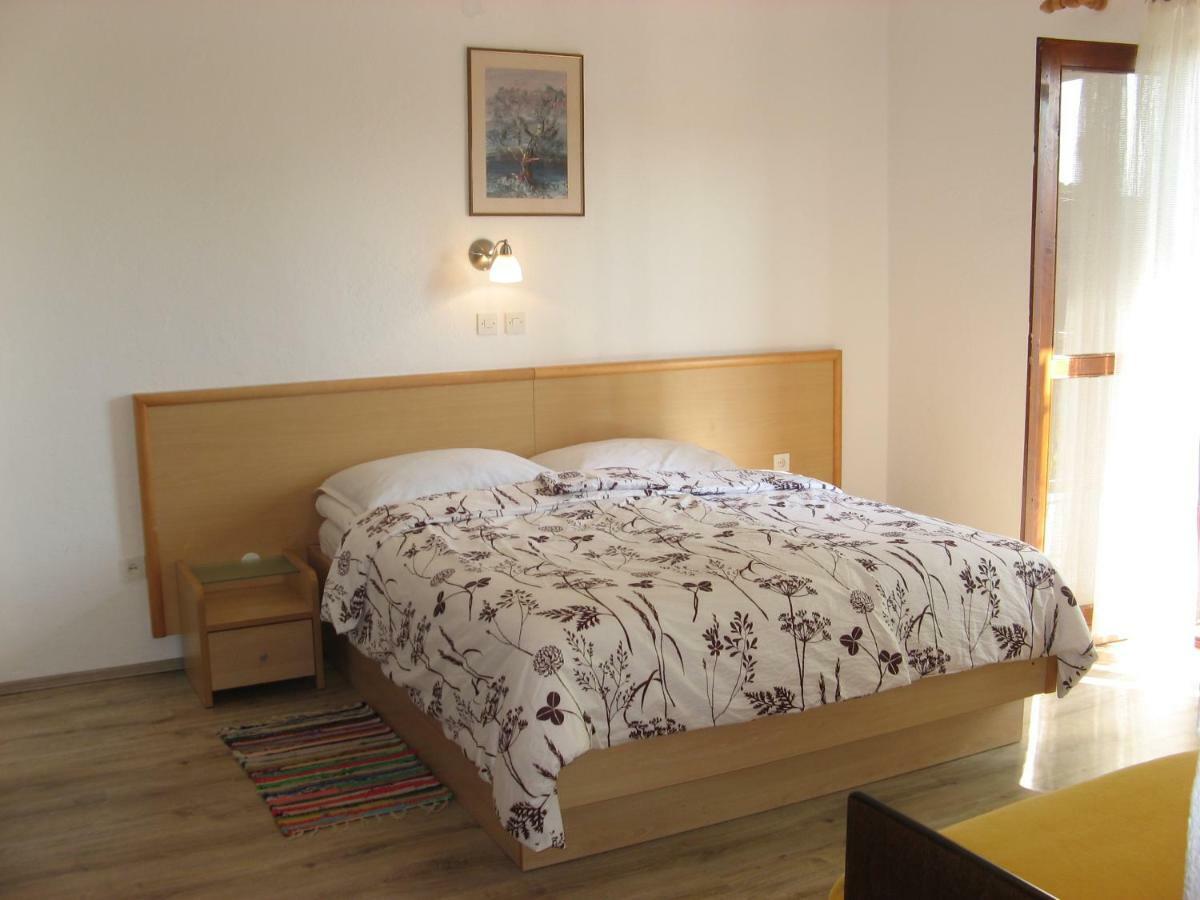 Apartments&Rooms Milka Starigrad Paklenica Zewnętrze zdjęcie